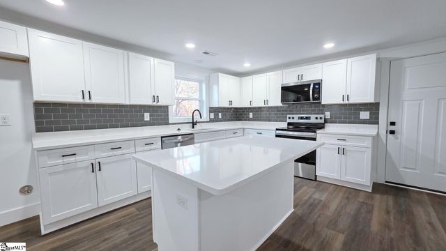 335 Blue Ridge Circle, Belton, SC 29627