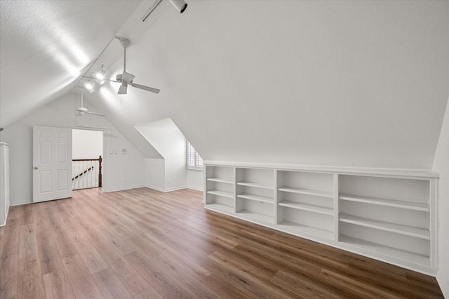 916 Riviera Drive, Mansfield, TX 76063