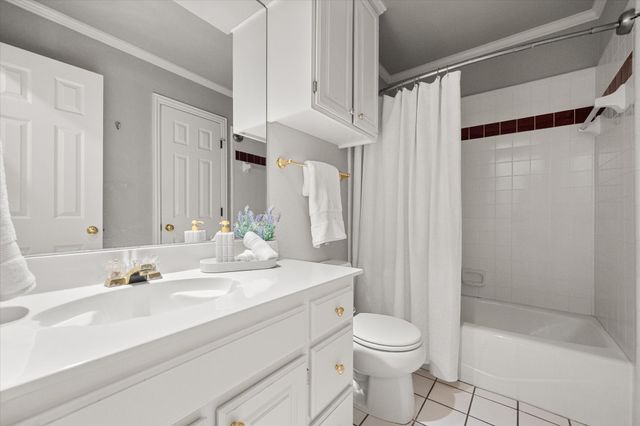 916 Riviera Drive, Mansfield, TX 76063