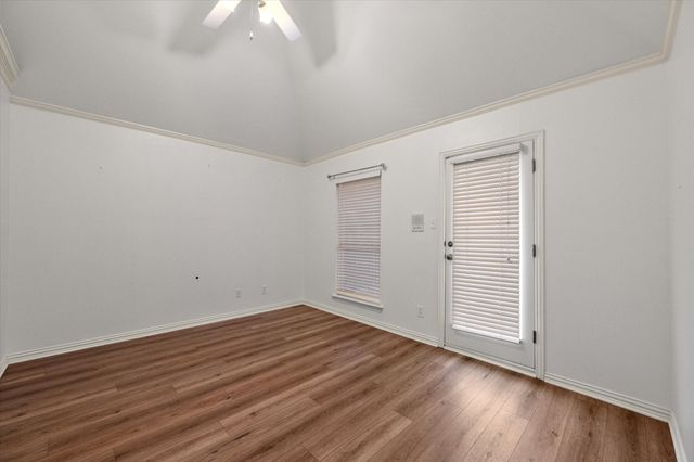 916 Riviera Drive, Mansfield, TX 76063