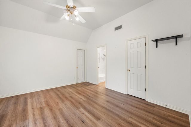 916 Riviera Drive, Mansfield, TX 76063