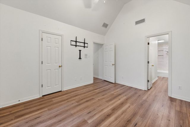 916 Riviera Drive, Mansfield, TX 76063