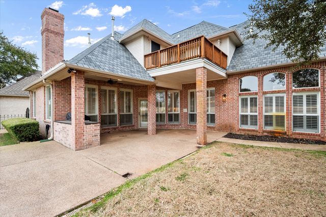 916 Riviera Drive, Mansfield, TX 76063