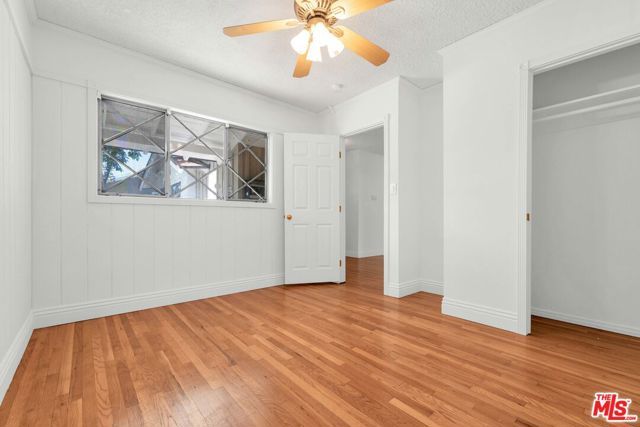 16507 Calahan Street, North Hills (los Angeles), CA 91343