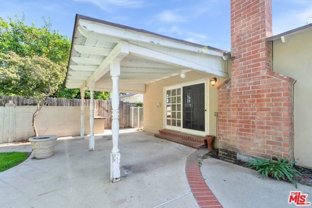 16507 Calahan Street, North Hills (los Angeles), CA 91343