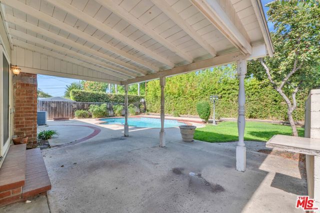 16507 Calahan Street, North Hills (los Angeles), CA 91343