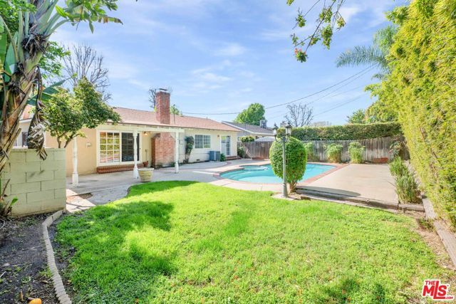 16507 Calahan Street, North Hills (los Angeles), CA 91343
