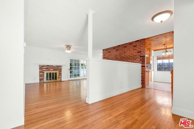 16507 Calahan Street, North Hills (los Angeles), CA 91343