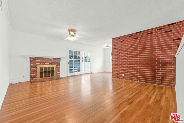 16507 Calahan Street, North Hills (los Angeles), CA 91343