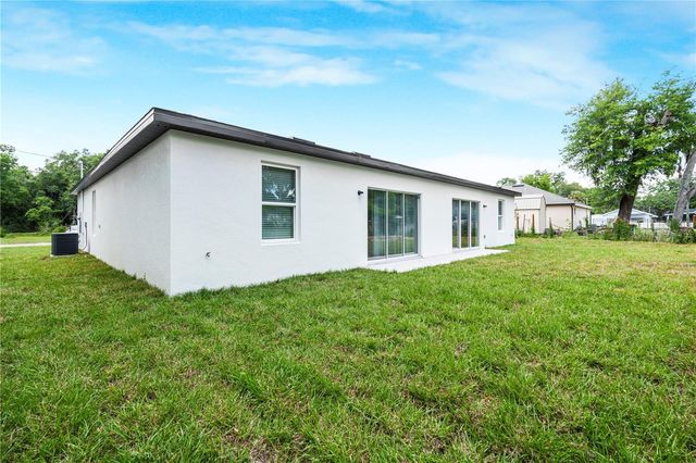 525-526 PINE LANE, Eustis, FL 32726