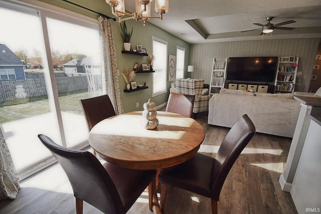 306 E Quail Drive, Oxford, IN 47971