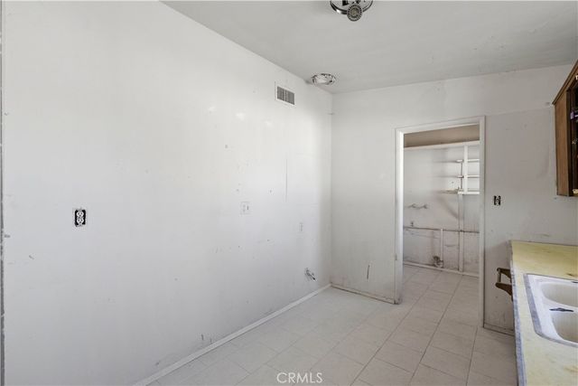 10380 Baker Road, Lucerne Valley, CA 92356