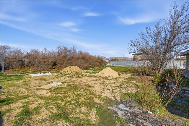 10380 Baker Road, Lucerne Valley, CA 92356