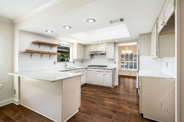 10115 Laingtree Drive, Dallas, TX 75243