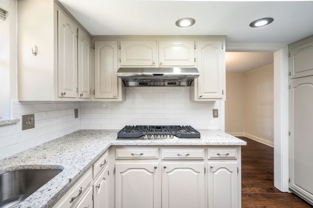 10115 Laingtree Drive, Dallas, TX 75243