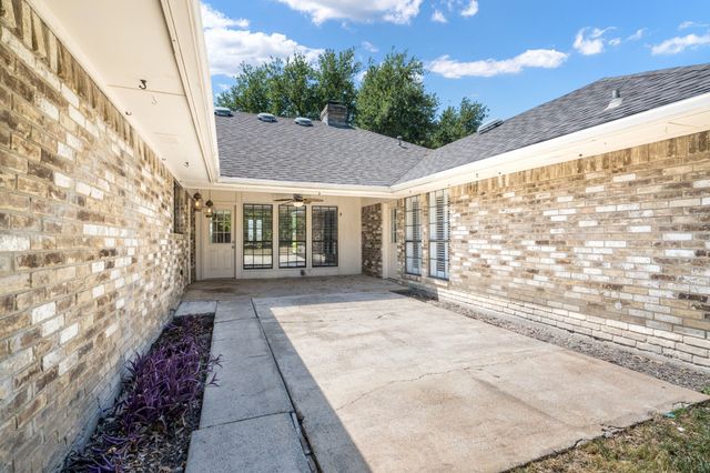 10115 Laingtree Drive, Dallas, TX 75243