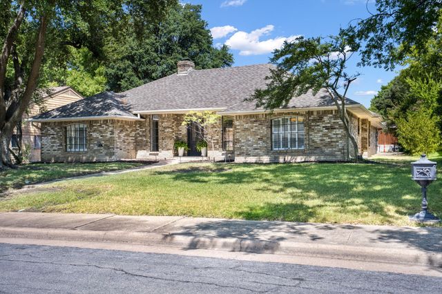 10115 Laingtree Drive, Dallas, TX 75243