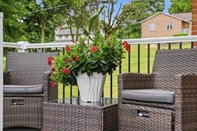 283 Brookwood Rood, Peters Twp, PA 15368