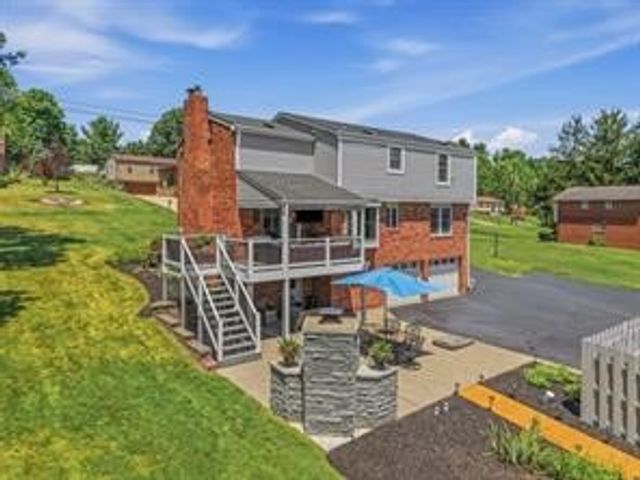 283 Brookwood Rood, Peters Twp, PA 15368