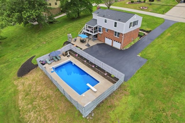 283 Brookwood Rood, Peters Twp, PA 15368