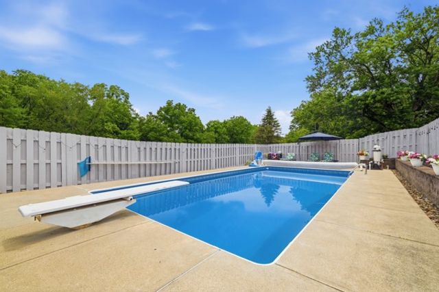 283 Brookwood Rood, Peters Twp, PA 15368