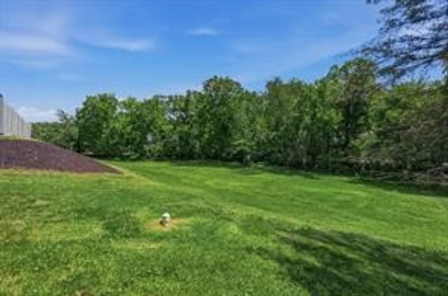 283 Brookwood Rood, Peters Twp, PA 15368