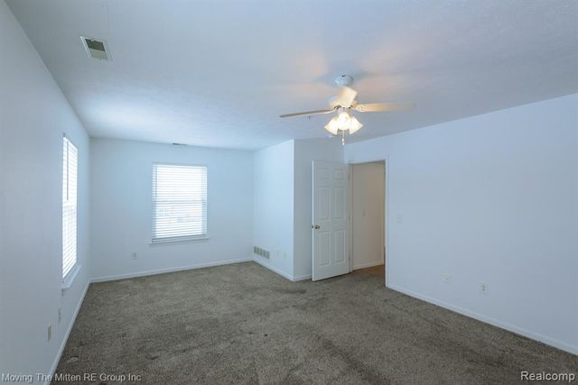 1398 Heatherwood Lane, Ann Arbor, MI 48108