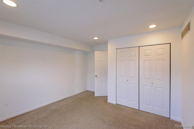 1398 Heatherwood Lane, Ann Arbor, MI 48108