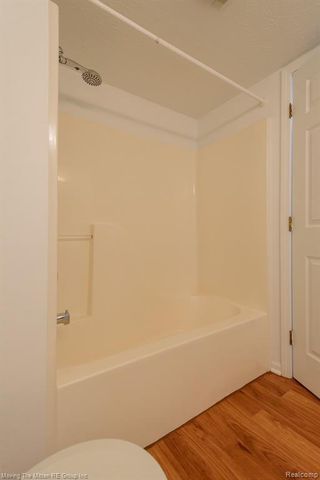 1398 Heatherwood Lane, Ann Arbor, MI 48108