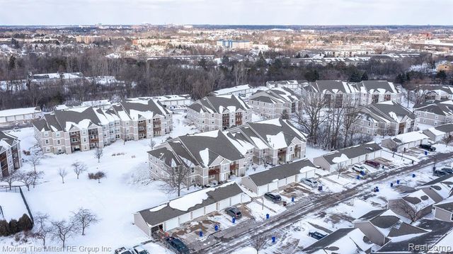 1398 Heatherwood Lane, Ann Arbor, MI 48108