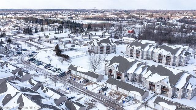 1398 Heatherwood Lane, Ann Arbor, MI 48108