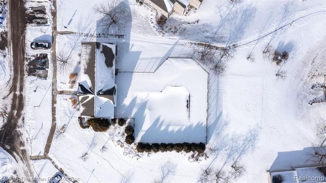 1398 Heatherwood Lane, Ann Arbor, MI 48108