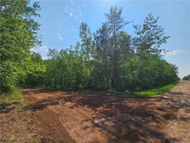 000 Oak Road, Shell Lake, WI 54871