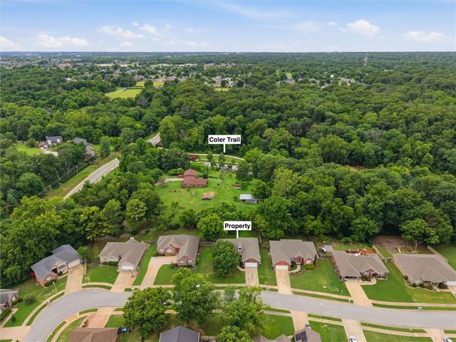 305 NW Palomino Street, Bentonville, AR 72712