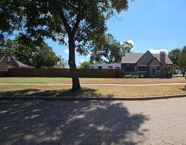 1741 University Boulevard, Abilene, TX 79603