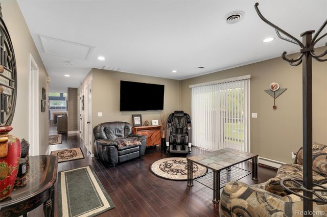 8950 Riverview, Dexter Township, MI 48169