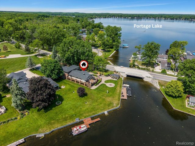 8950 Riverview, Dexter Township, MI 48169