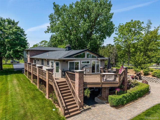 8950 Riverview, Dexter Township, MI 48169