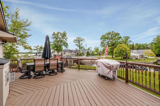 8950 Riverview, Dexter Township, MI 48169
