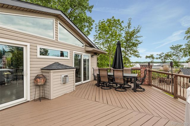 8950 Riverview, Dexter Township, MI 48169