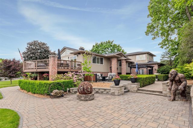 8950 Riverview, Dexter Township, MI 48169