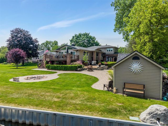 8950 Riverview, Dexter Township, MI 48169