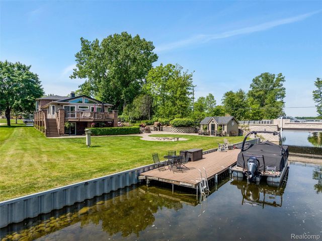 8950 Riverview, Dexter Township, MI 48169