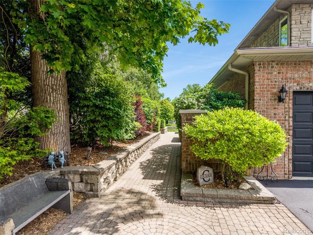 8950 Riverview, Dexter Township, MI 48169