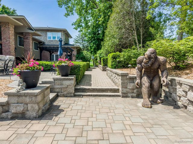 8950 Riverview, Dexter Township, MI 48169