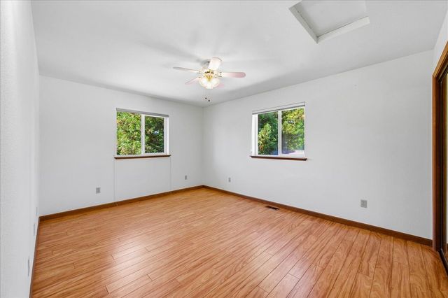 18514 Lake Forest Dr, Penn Valley, CA 95946