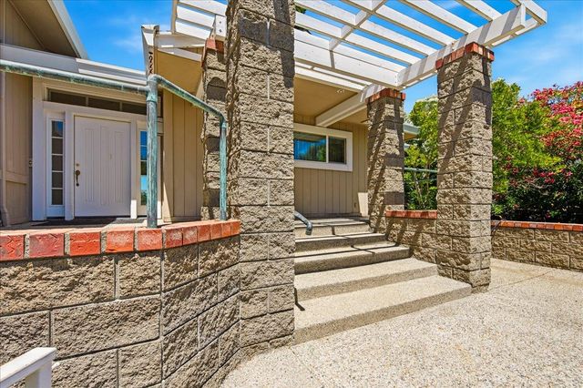 18514 Lake Forest Dr, Penn Valley, CA 95946