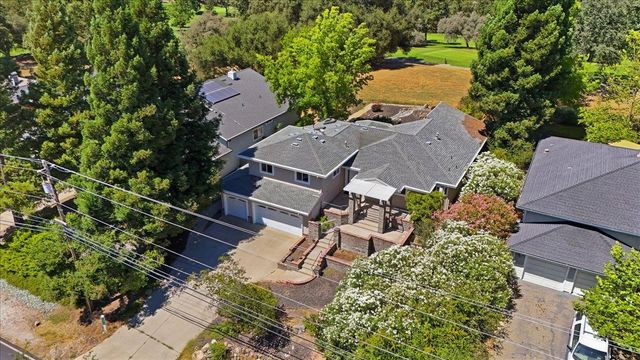 18514 Lake Forest Dr, Penn Valley, CA 95946