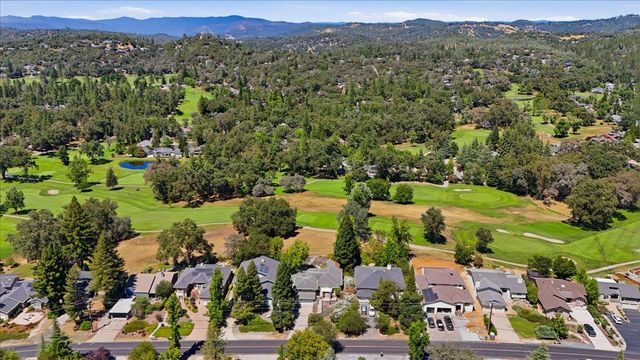 18514 Lake Forest Dr, Penn Valley, CA 95946