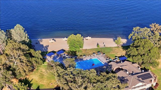 18514 Lake Forest Dr, Penn Valley, CA 95946